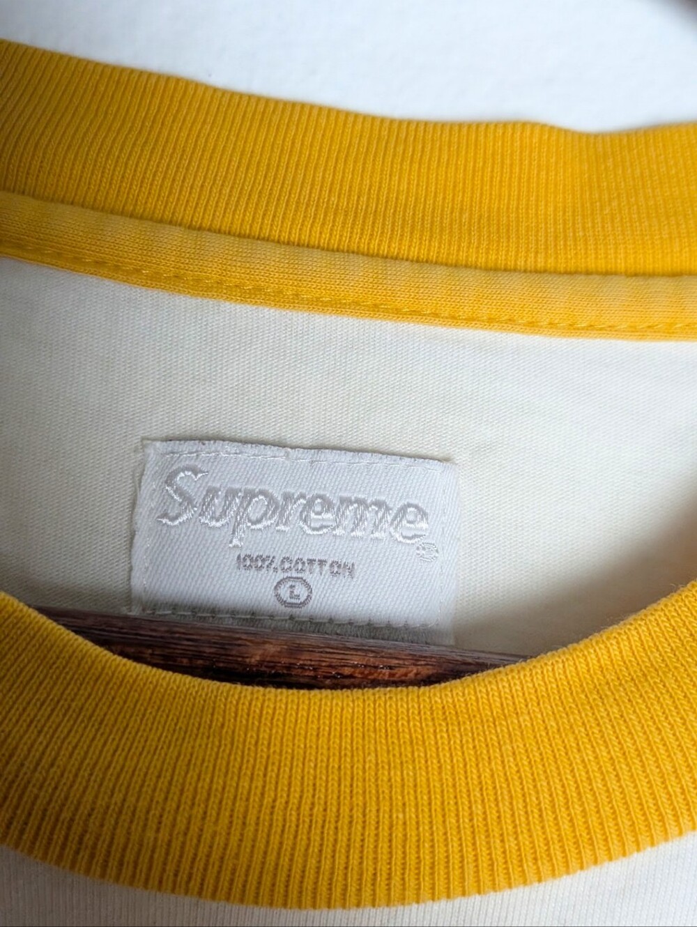 Supreme Tee Large - Picture 4 of 5